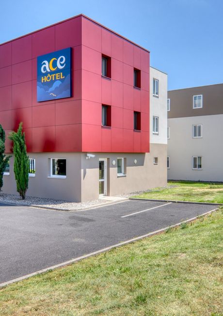 ace-hotel-clermont-facade